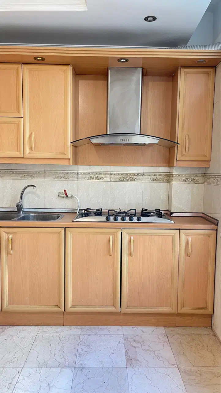 ۱۲۰متر همیلا/۲خواب بزرگ/سالن سه جهت پرده خور