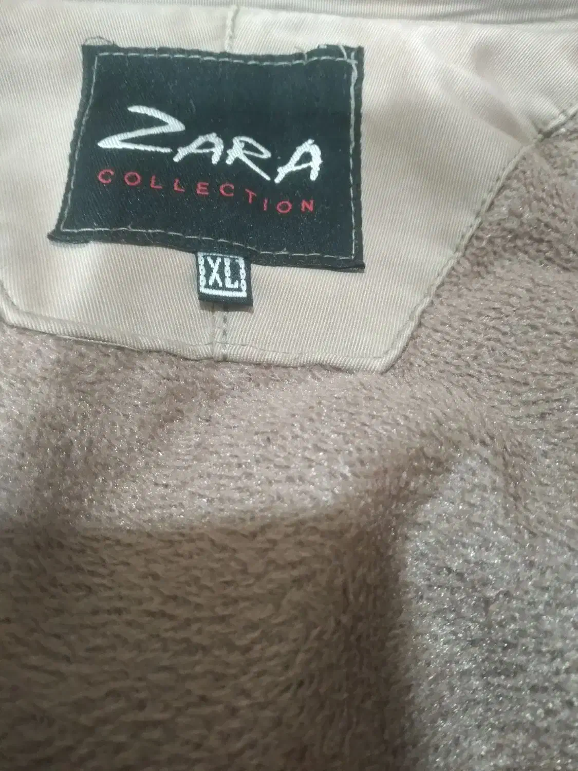 چند عددکابشن وهودی|لباس|قروه, |دیوار