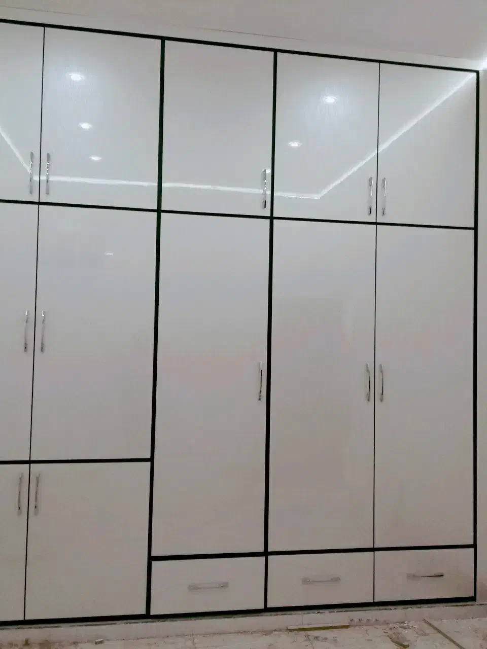 نصاب کابینت و کمد دیواری و ساخت|خدمات پیشه و مهارت|آبادان, |دیوار