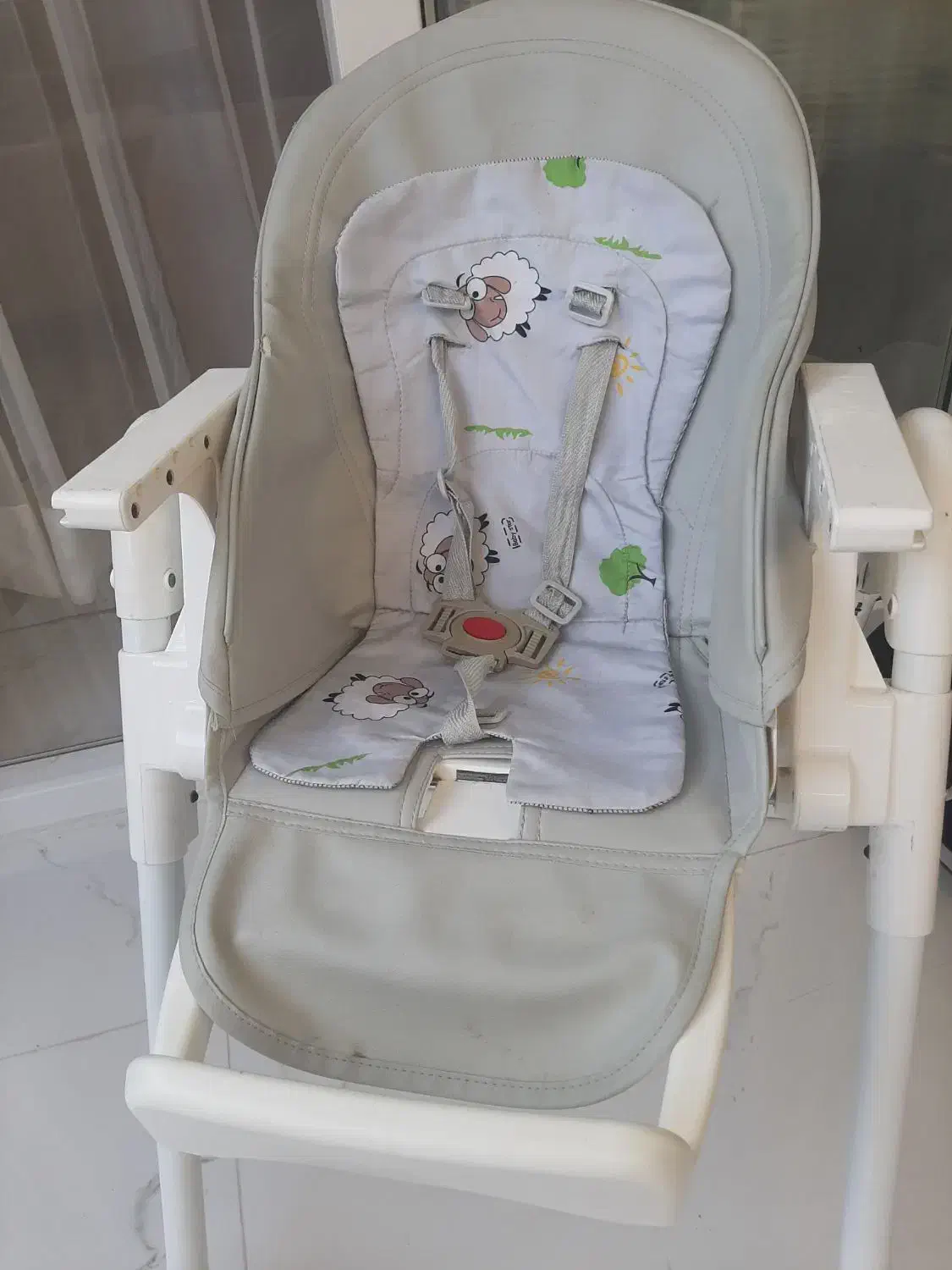 صندلی ماشین وصندلی غذا کودک|تخت و صندلی بچه|بندر انزلی, کارآموزی|دیوار