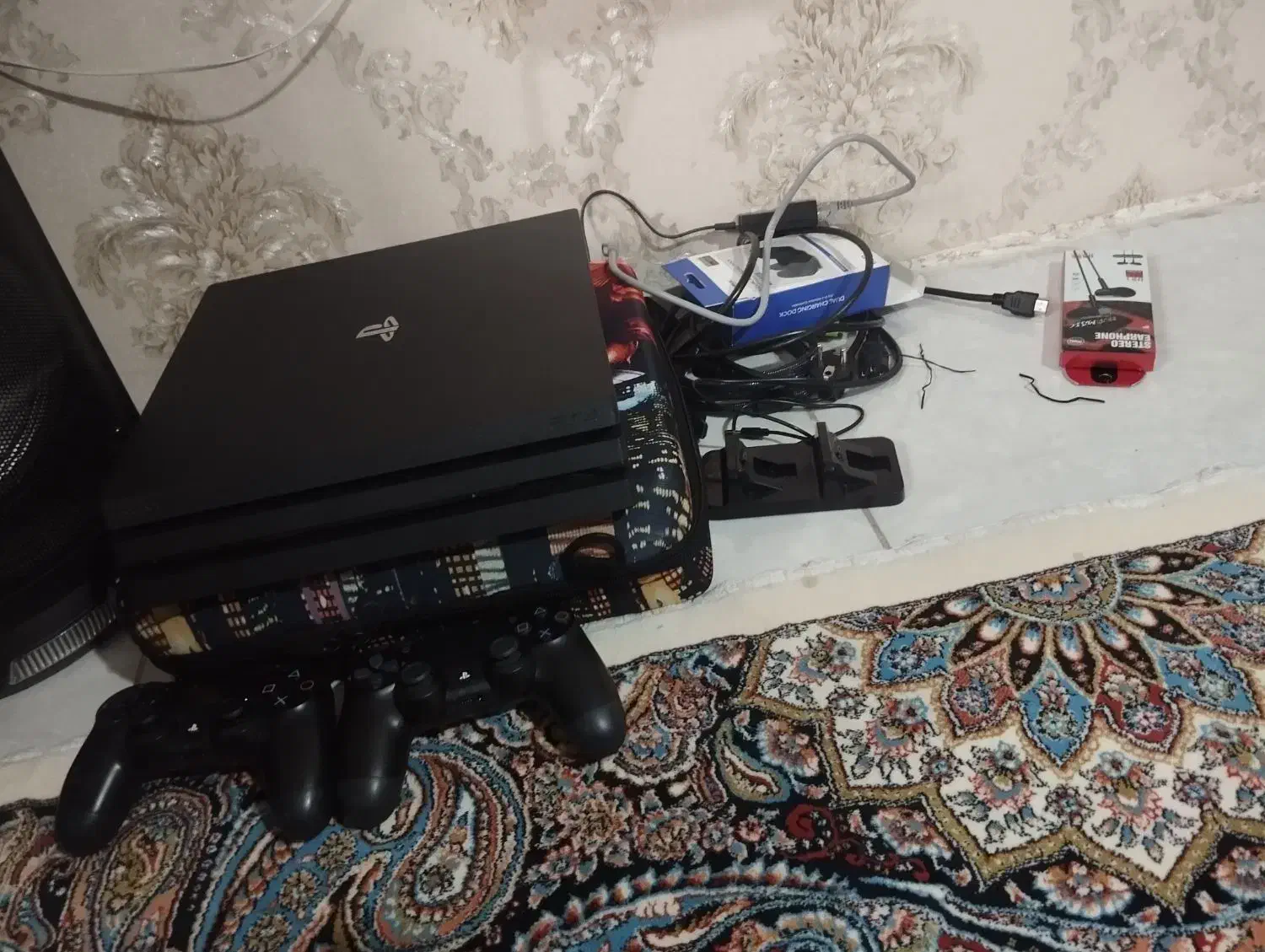 ps4 پرو 1 ترا کپی خور در حد نو|کنسول، بازی ویدئویی و آنلاین|قرچک, باقرآباد|دیوار