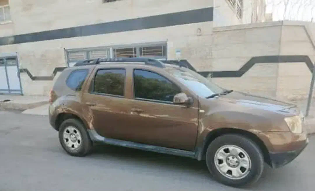 رنو داستر ۲۰۱۵ پلاک منطقه آزاد انزلی|خودرو سواری و وانت|لاهیجان, کوه بیجار|دیوار