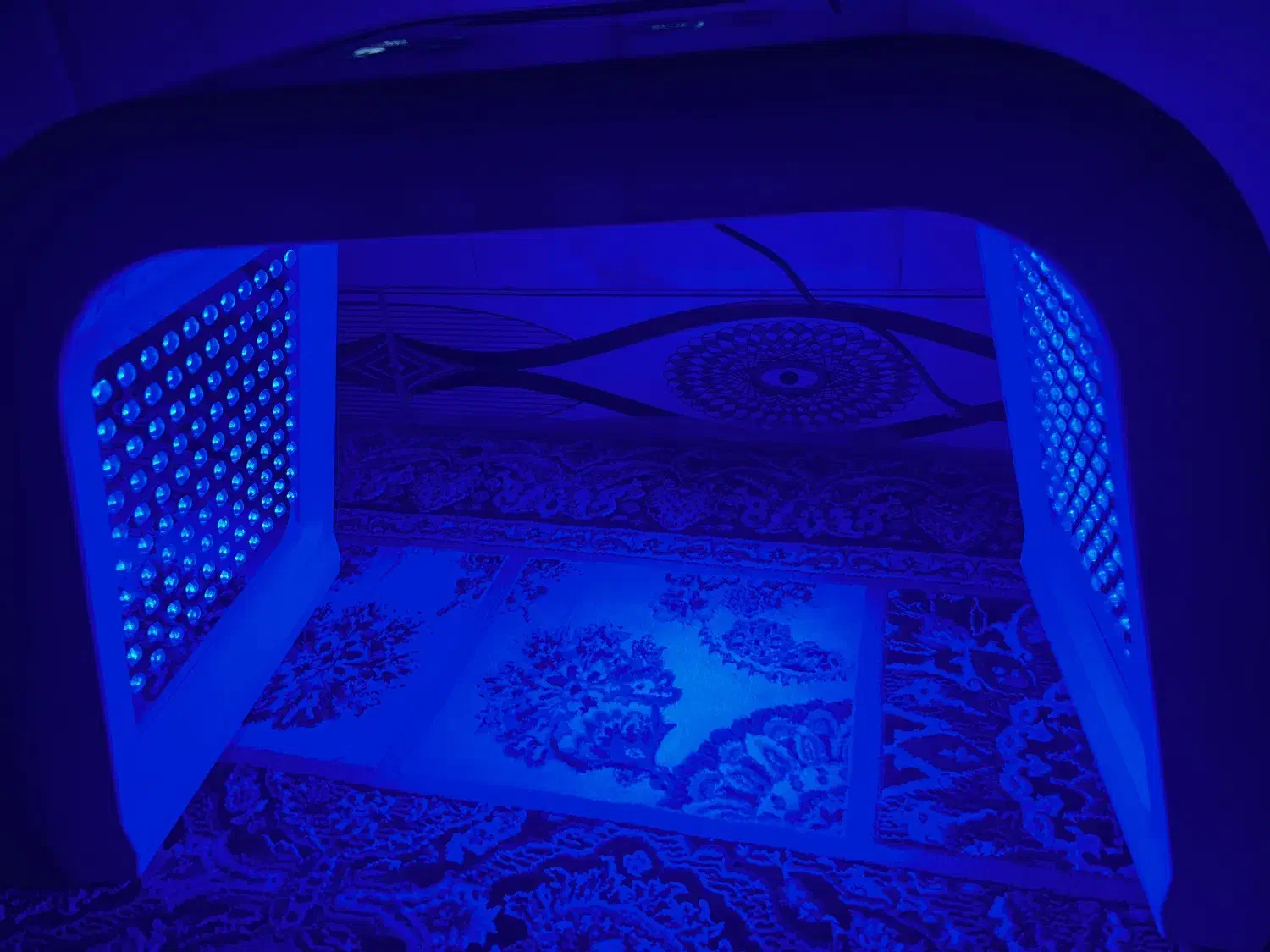 تونل نور (امگا لایت) درحد نو سالم بدون خط و خش|آرایشگاه و سالن‌های زیبایی|اسلام‌شهر, زرافشان|دیوار