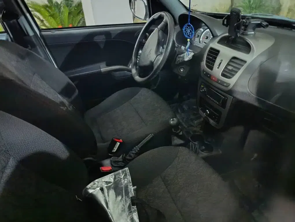 کوییک rسقف مشکی ۴۰۱فقط معاوضه|خودرو سواری و وانت|لنگرود, |دیوار