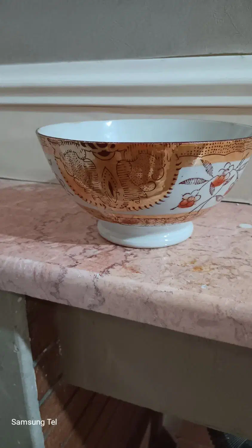 ظرف عتیقه|کلکسیون اشیاء عتیقه|صدرا-فارس, فاز ۱|دیوار