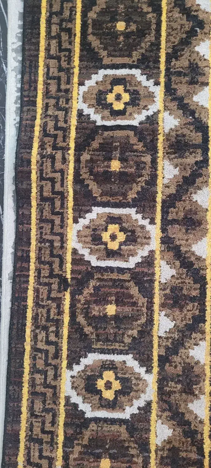 فرش کارکرده تمیز.|فرش|تهران, علم و صنعت|دیوار