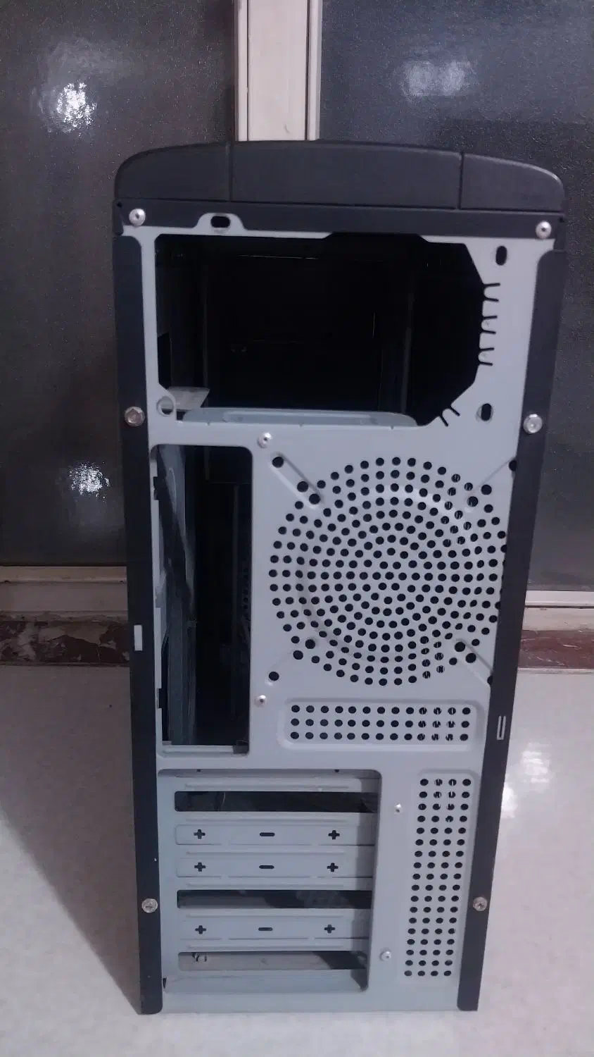 قاب خالی کیس|قطعات و لوازم جانبی رایانه|تبریز, |دیوار