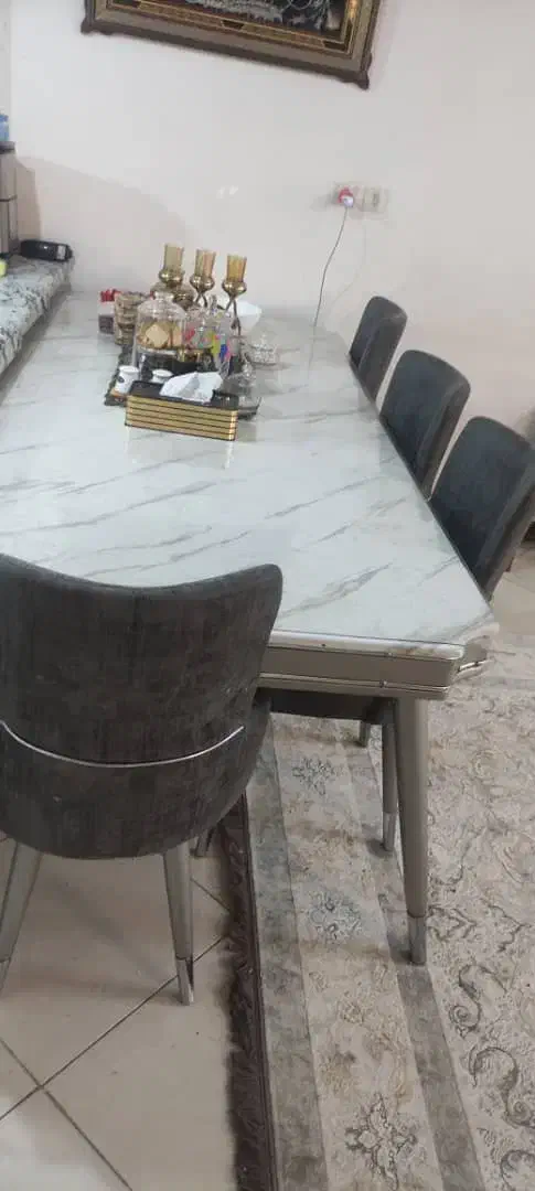 میز ناهار خوری|میز و صندلی غذاخوری|اصفهان, باغ دریاچه|دیوار