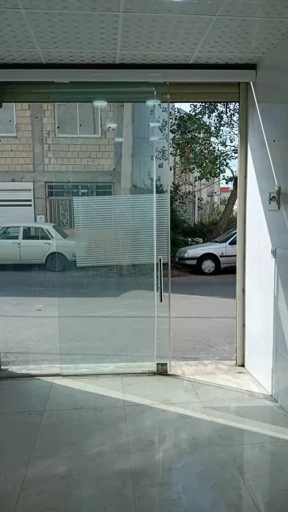 رهن مغازه آماده کار|اجارهٔ مغازه و غرفه|رشت, معلولین|دیوار