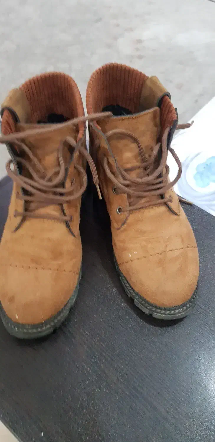 پوتین|کیف، کفش، کمربند|رشت, علی آباد|دیوار