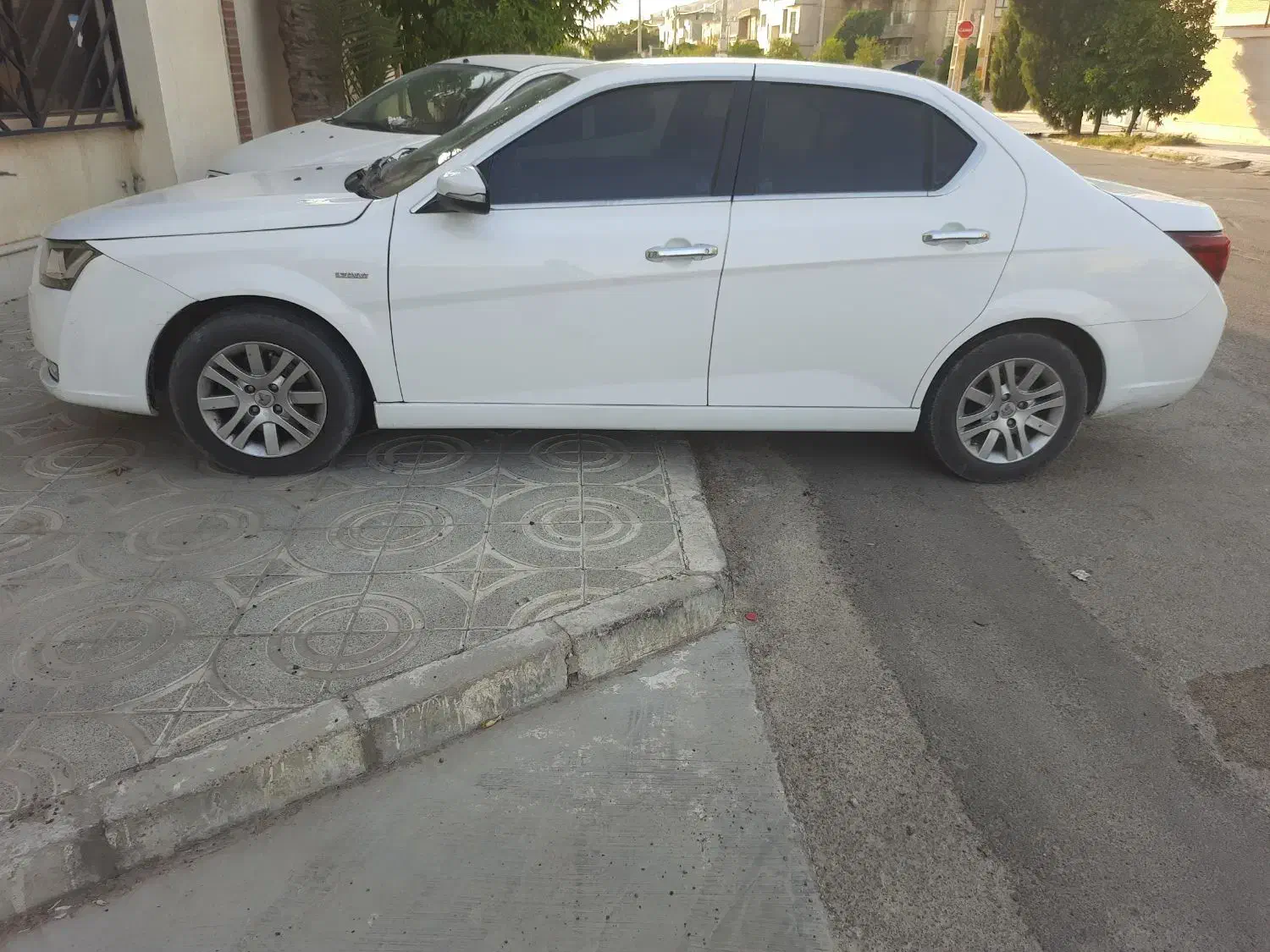 دنا پلاس۹۹|خودرو سواری و وانت|شیراز, نصر|دیوار