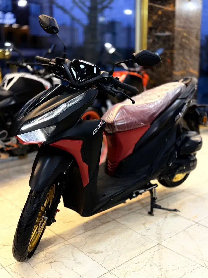 کلیک 1403مشابه خشک|موتورسیکلت|همدان, |دیوار