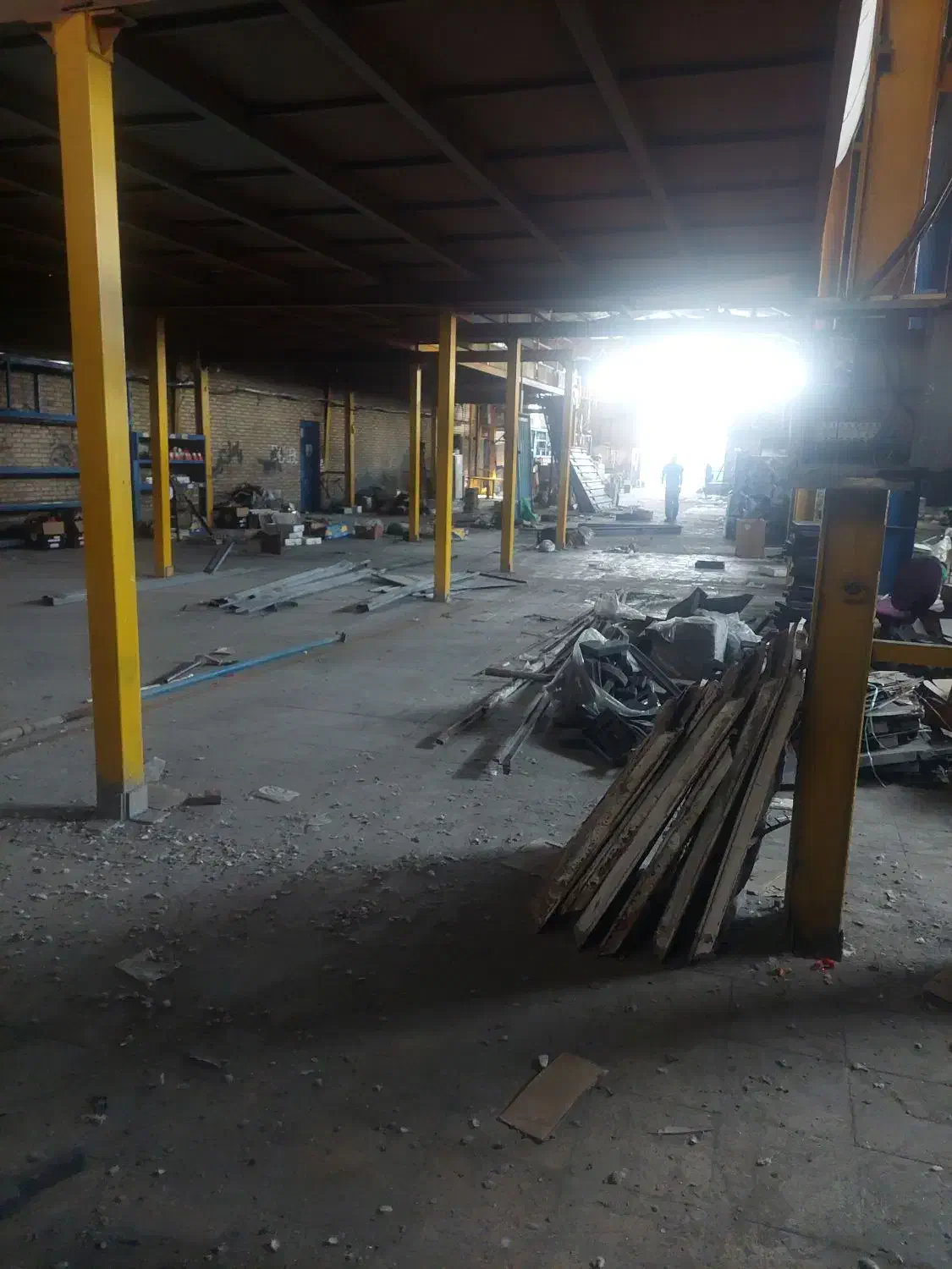 سوله اجاره ۳۰۰۰متر شهرک صنعتی عباس آباد|اجارهٔ دفتر صنعتی، کشاورزی، تجاری|شریفآباد, |دیوار