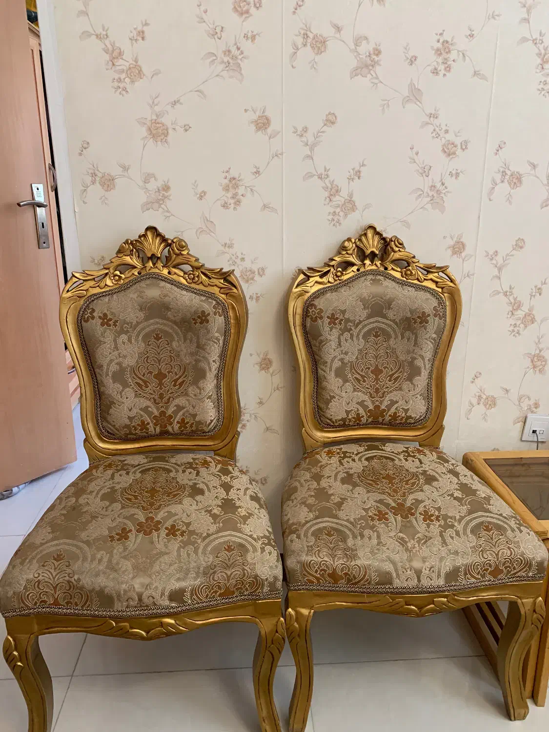 مبل سلطنتی|مبلمان خانگی و میز عسلی|بومهن, |دیوار