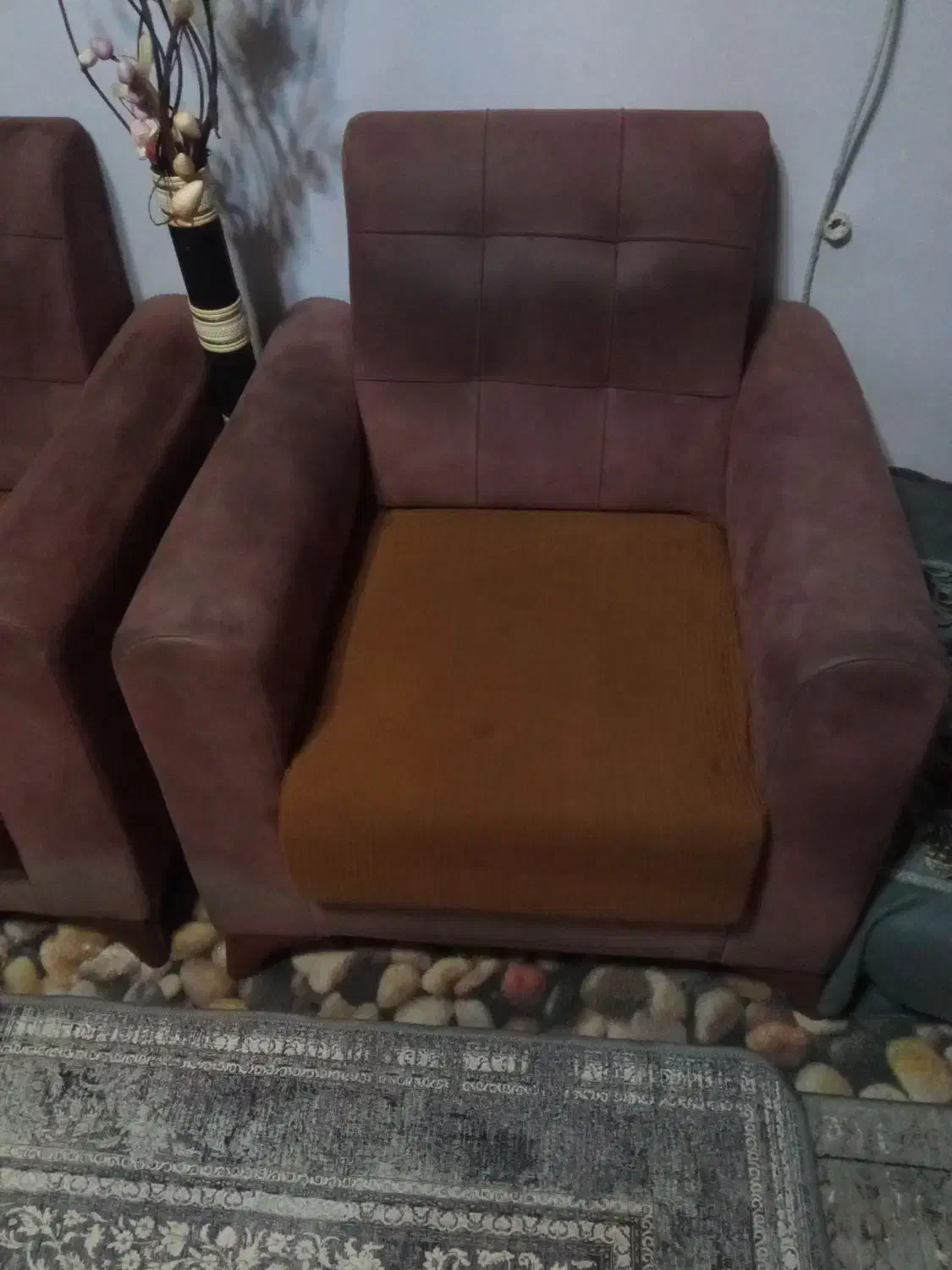 مبل|مبلمان خانگی و میز عسلی|صدرا-فارس, فاز ۱|دیوار