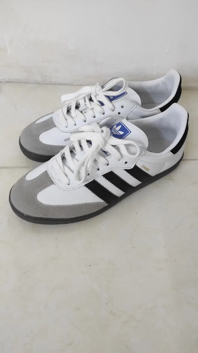 سامبا ادیداس|کیف، کفش، کمربند|اندیشه, اندیشه فاز ۳|دیوار