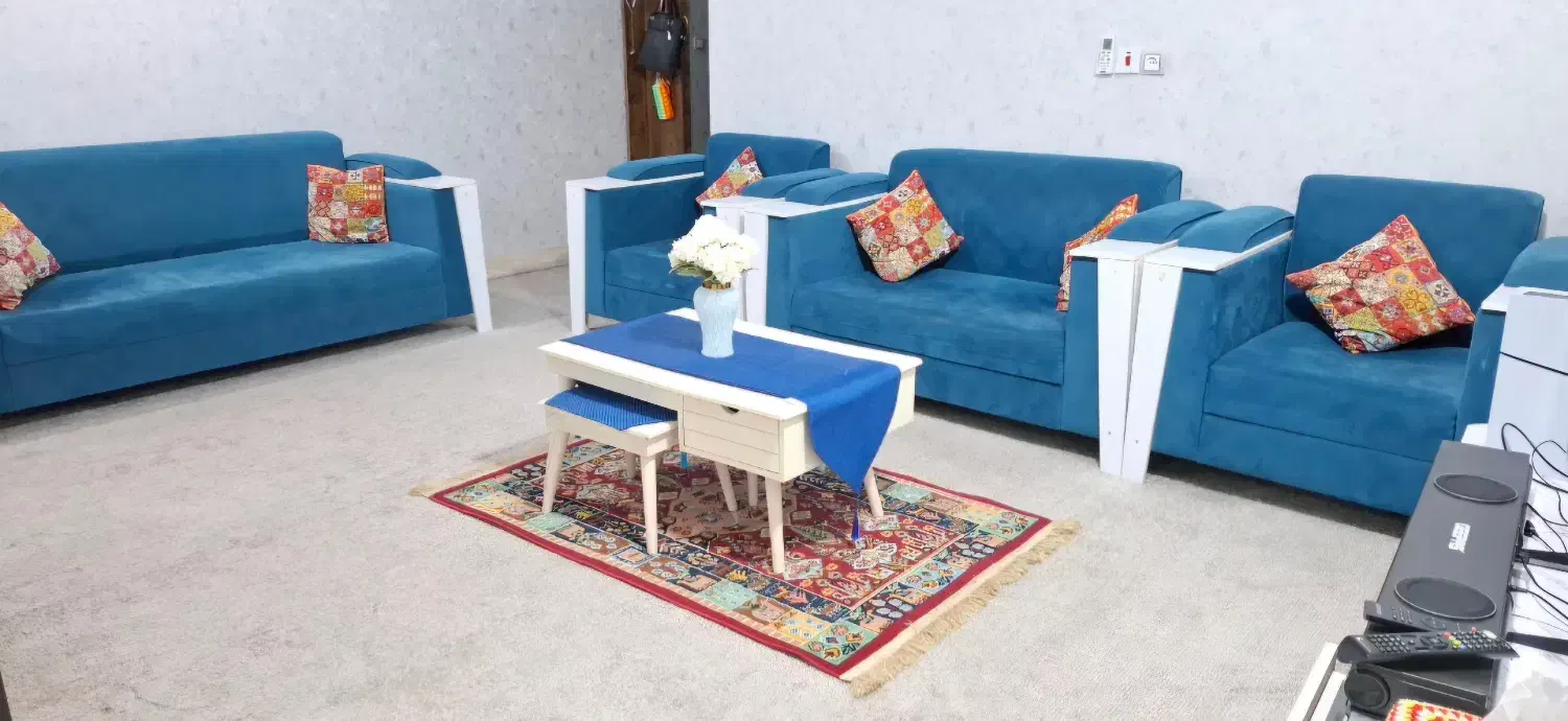 مبل هفت نفره با گل میز آن|مبلمان خانگی و میز عسلی|عسلویه, |دیوار