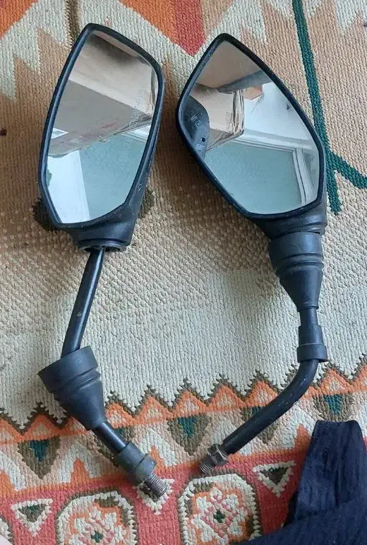 آینه موتور آپاچی|قطعات یدکی و لوازم جانبی|بندر انزلی, عباس آباد|دیوار