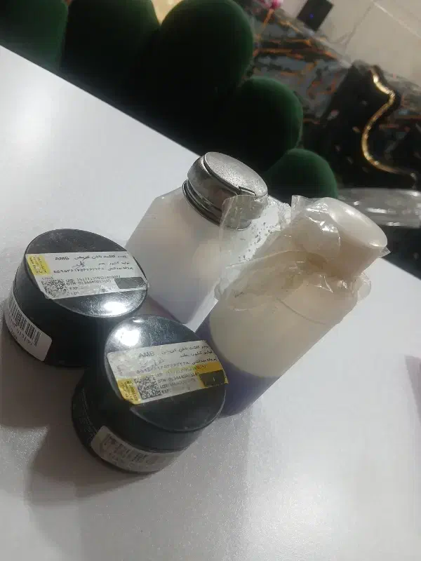 در حد نو|آرایشگاه و سالن‌های زیبایی|رشت, معلولین|دیوار