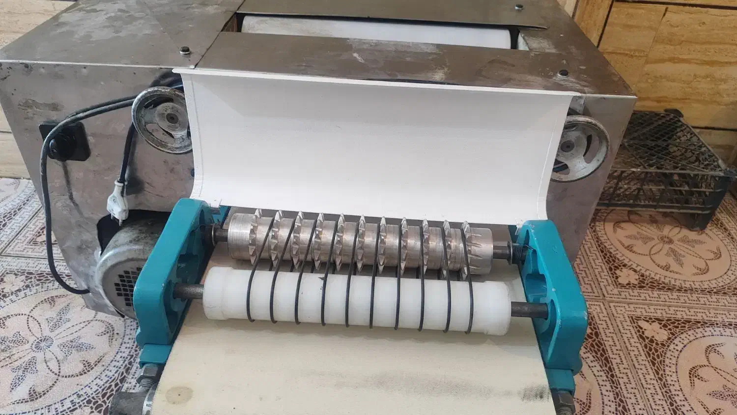 پهن کن خمیر|ماشینآلات صنعتی|لردگان, |دیوار