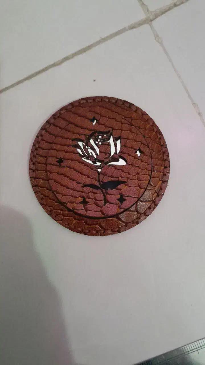 دوخت کیف زنانه و مردانه باچرم طبیعی و دست دوز|کیف، کفش، کمربند|اردبیل, |دیوار