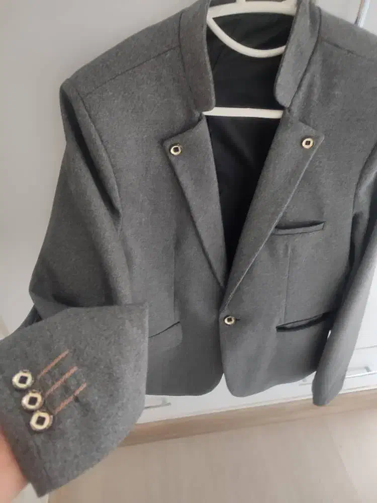 تک کت اسپرت|لباس|رشت, حمیدیان|دیوار