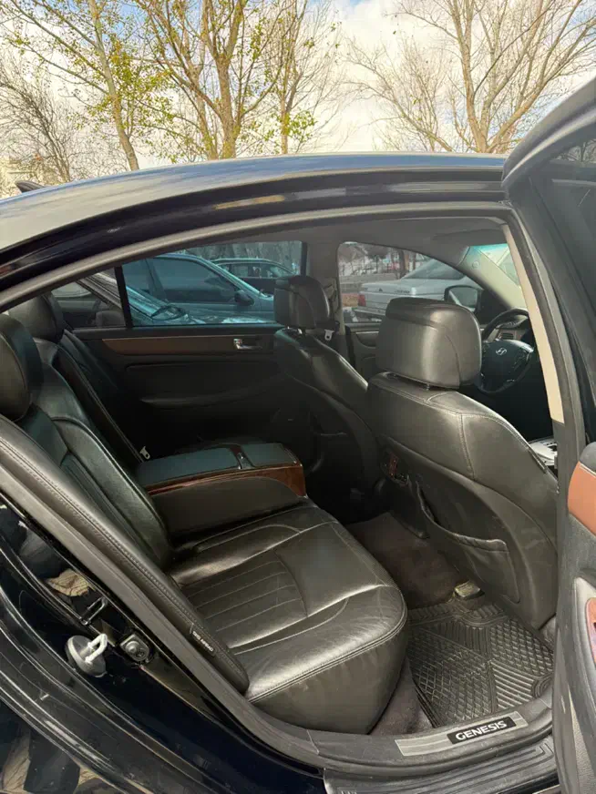 جنسیس سدان ۲۰۱۱ تک موس فول فابریک|خودرو سواری و وانت|اردبیل, |دیوار