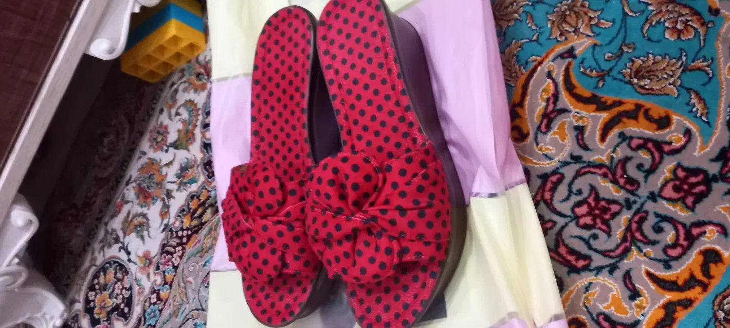 دمپایی دخترانه|کیف، کفش، کمربند|اندیشه, اندیشه فاز ۶|دیوار