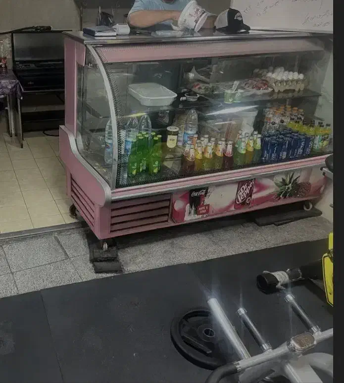 نیروی کار جهت بوفه باشگاه بدنسازی|استخدام خدمات فروشگاه و رستوران|تهران, شهید رجایی|دیوار