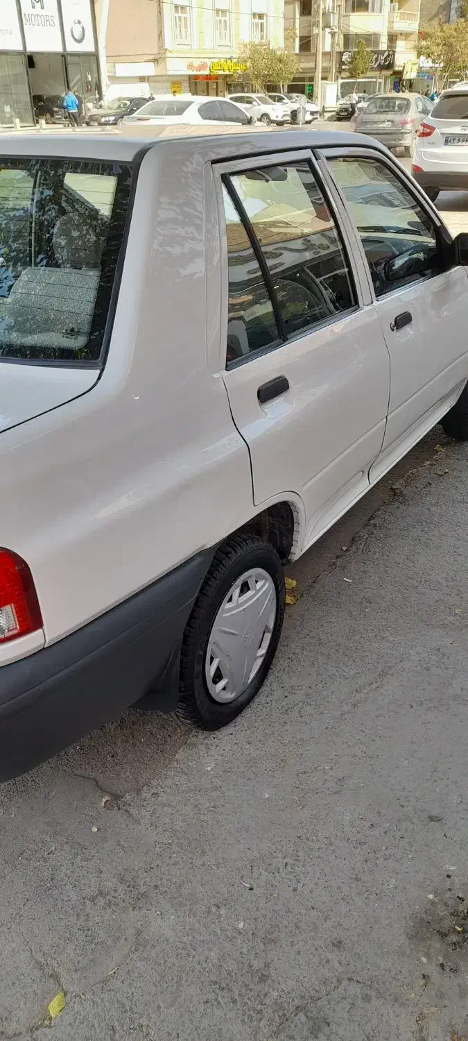 پراید۱۳۱مدل۹۸ لاکاغذی بی رنگ .|خودرو سواری و وانت|مشهد, زیبا شهر|دیوار