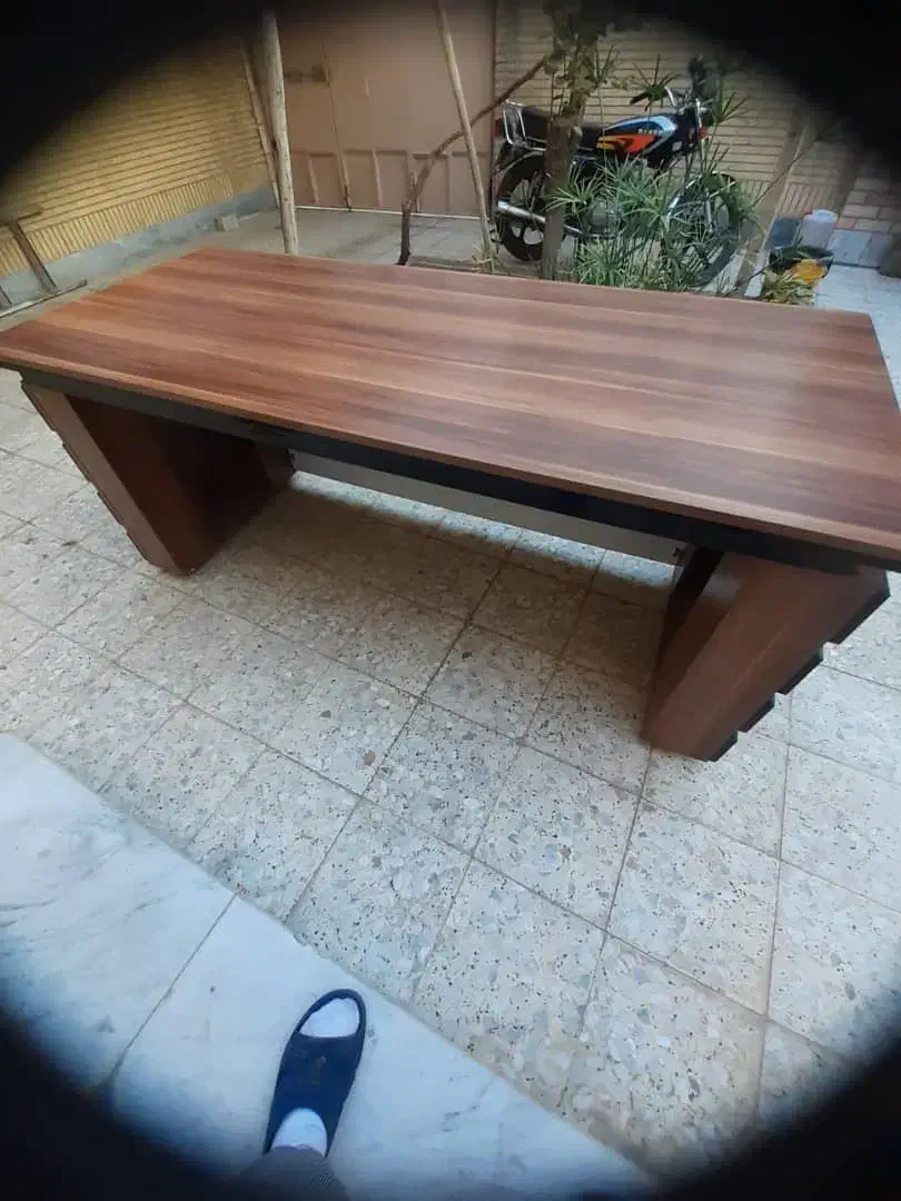 میز اداری در حد نو|دفتر کار|شاهین‌شهر, بنیاد ازدواج|دیوار