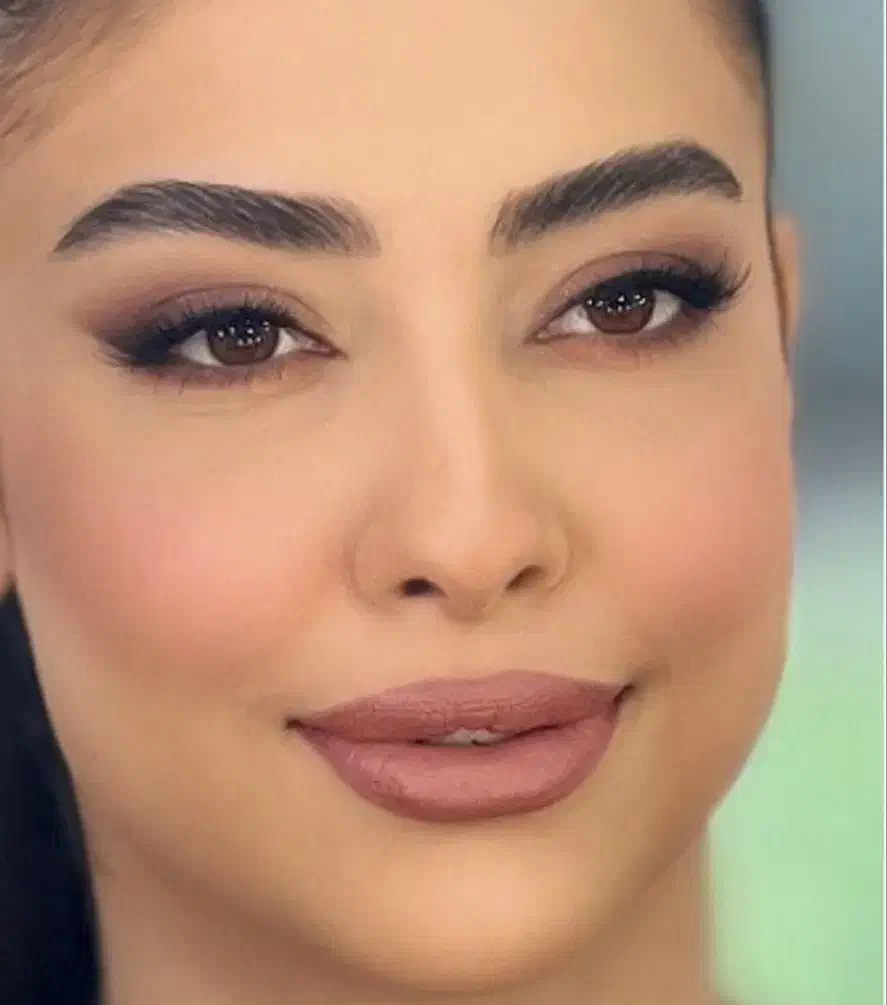 میکاپ|آرایشگاه و سالن‌های زیبایی|شوشتر, |دیوار