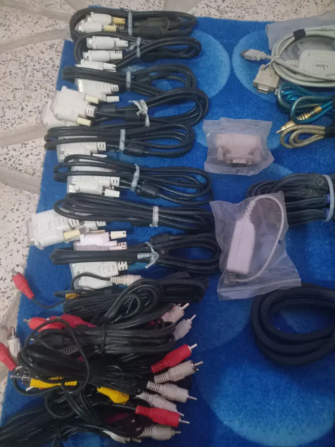 تعدادی کابل و رابط کامپیوتر|قطعات و لوازم جانبی رایانه|باغستان, |دیوار