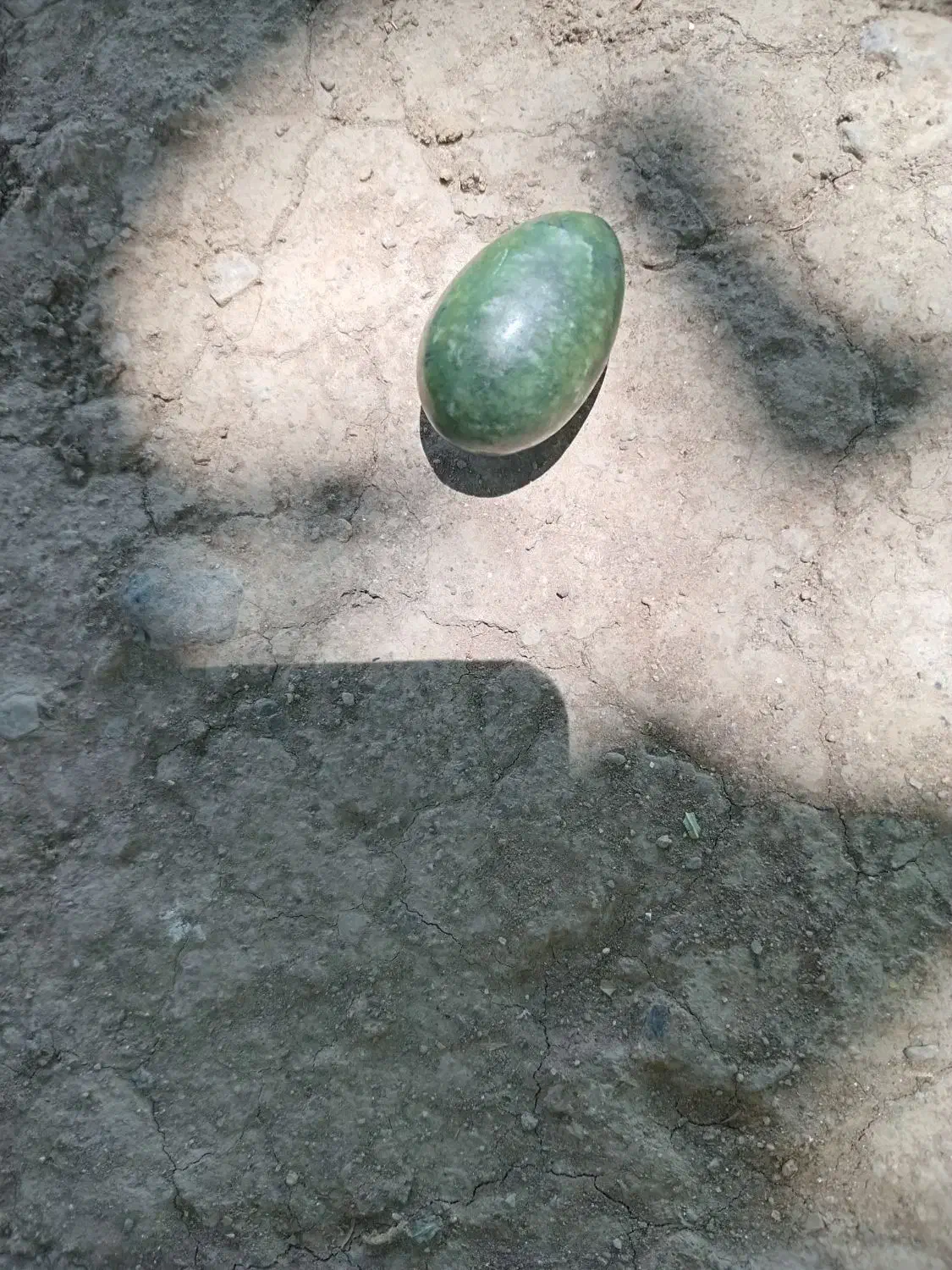 سنگ آسیاب وسنگ یشم زیبا قیمتی|کلکسیون اشیاء عتیقه|تویسرکان, |دیوار