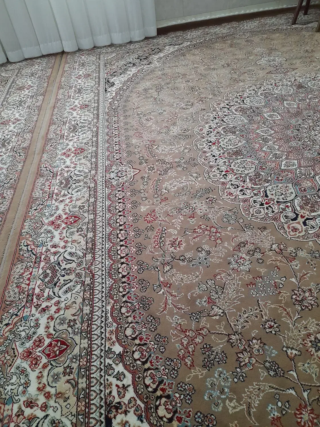 فرش ۱۲متری تمیز وسالم|فرش|کمیجان, |دیوار