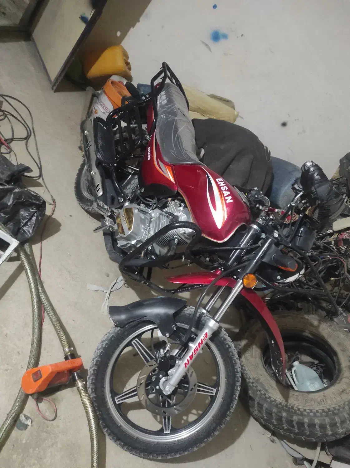 موتور شکاری مدل 402تمام چیز فابریک|موتورسیکلت|سیب و سوران, |دیوار