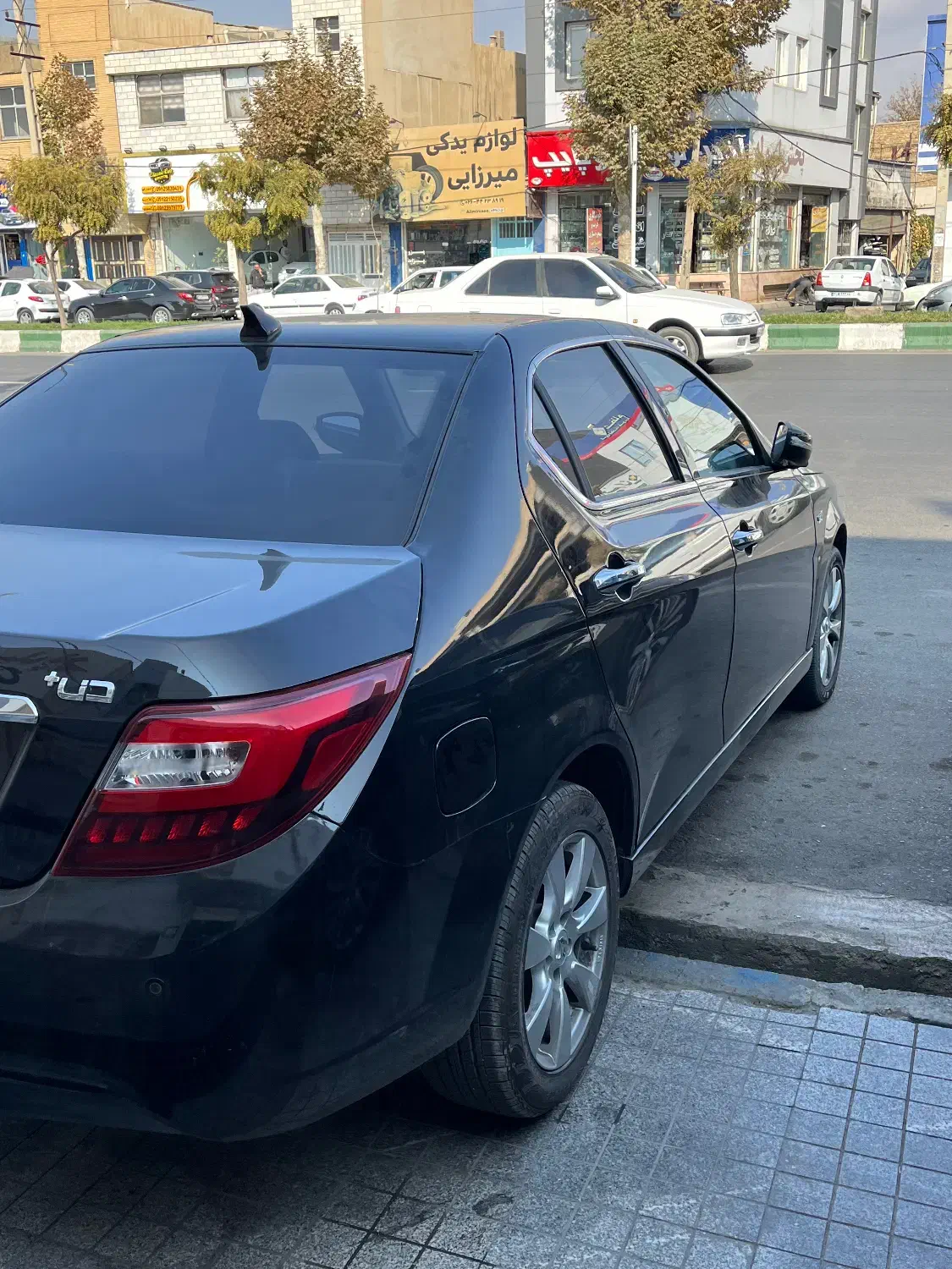 دنا اتومات آپشنال ۱۴۰۴|خودرو سواری و وانت|هشتگرد, شهرک راه آهن|دیوار