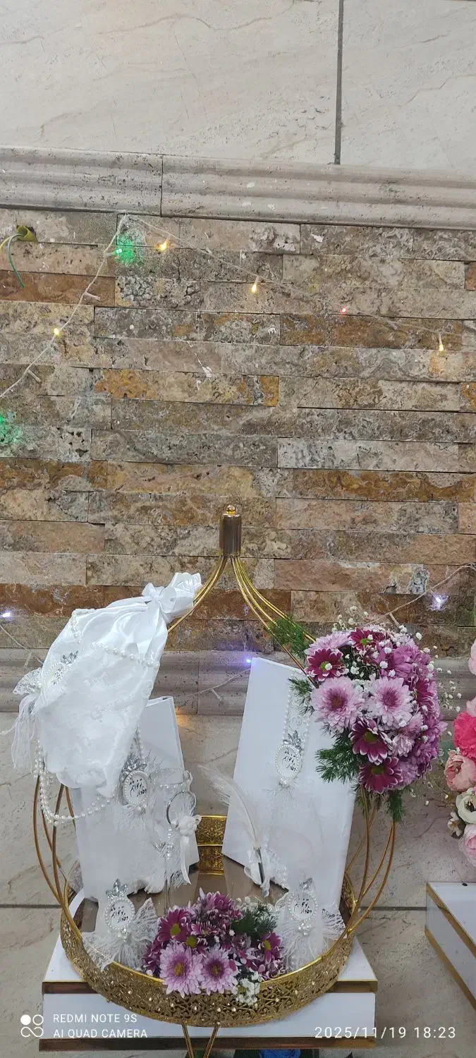 ماشین عروس بله برون دسته گل پول باکس نوزادی|گل و گیاه طبیعی|یزد, |دیوار