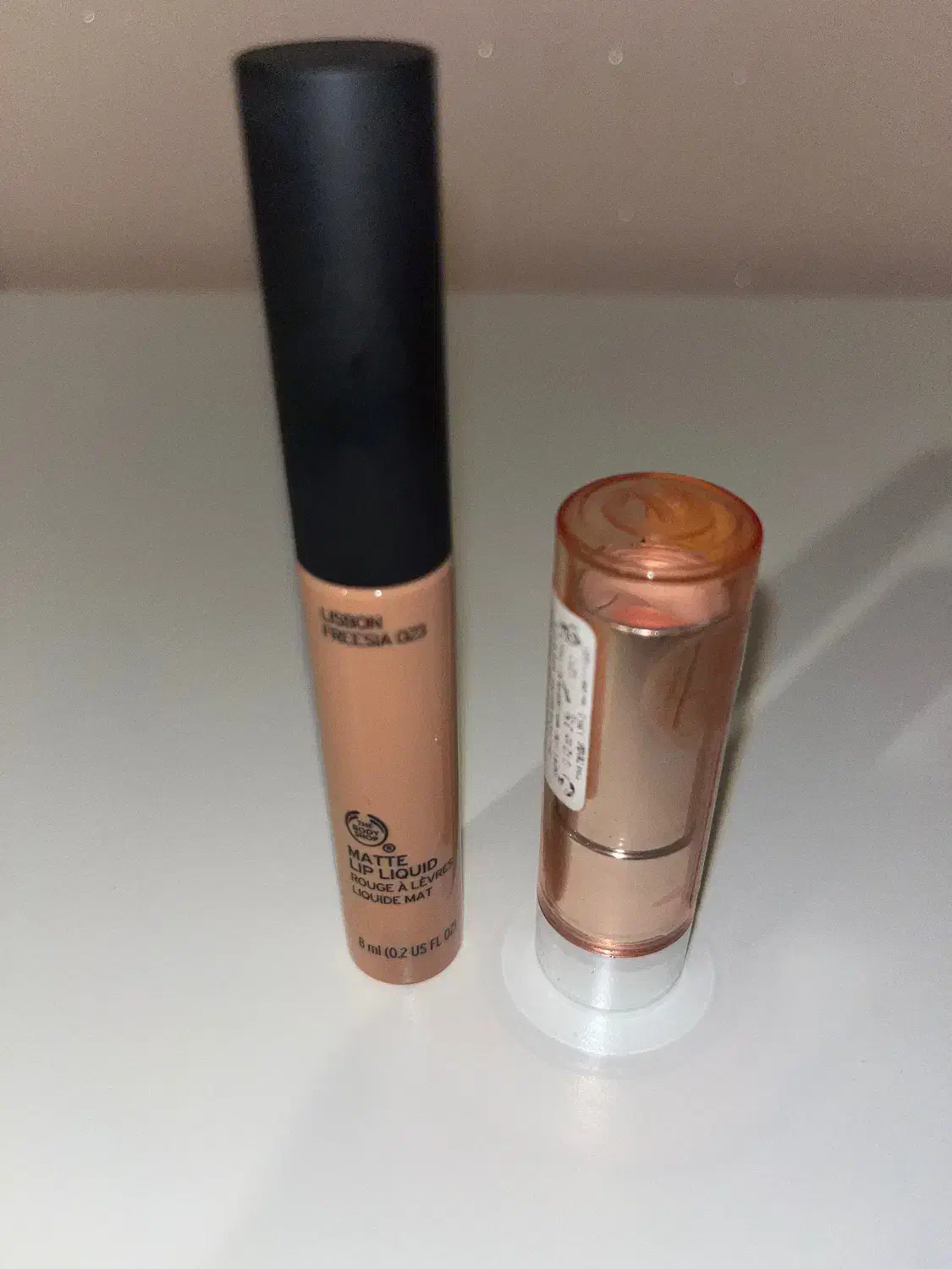 رژلب،کیف چرم دست دوز وماسکصورت|آرایشی، بهداشتی، درمانی|تهران, ولنجک|دیوار