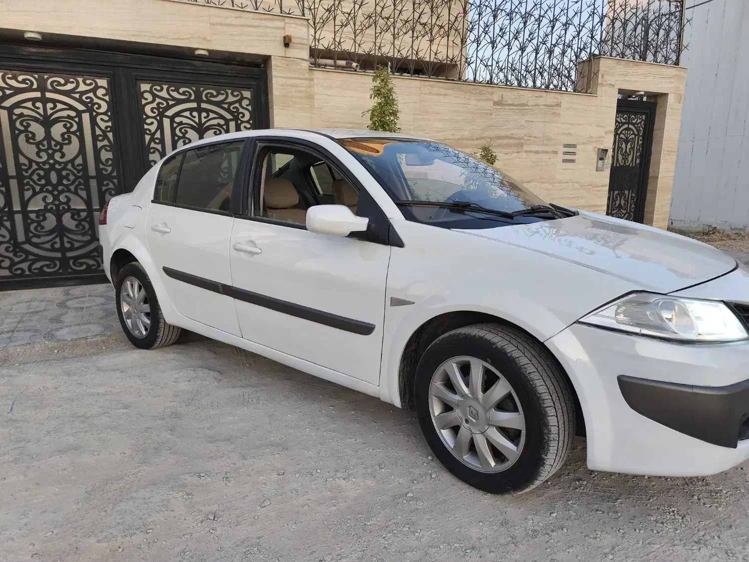 مگان اتومات 2000 مدل 91|خودرو سواری و وانت|شیراز, بازار|دیوار