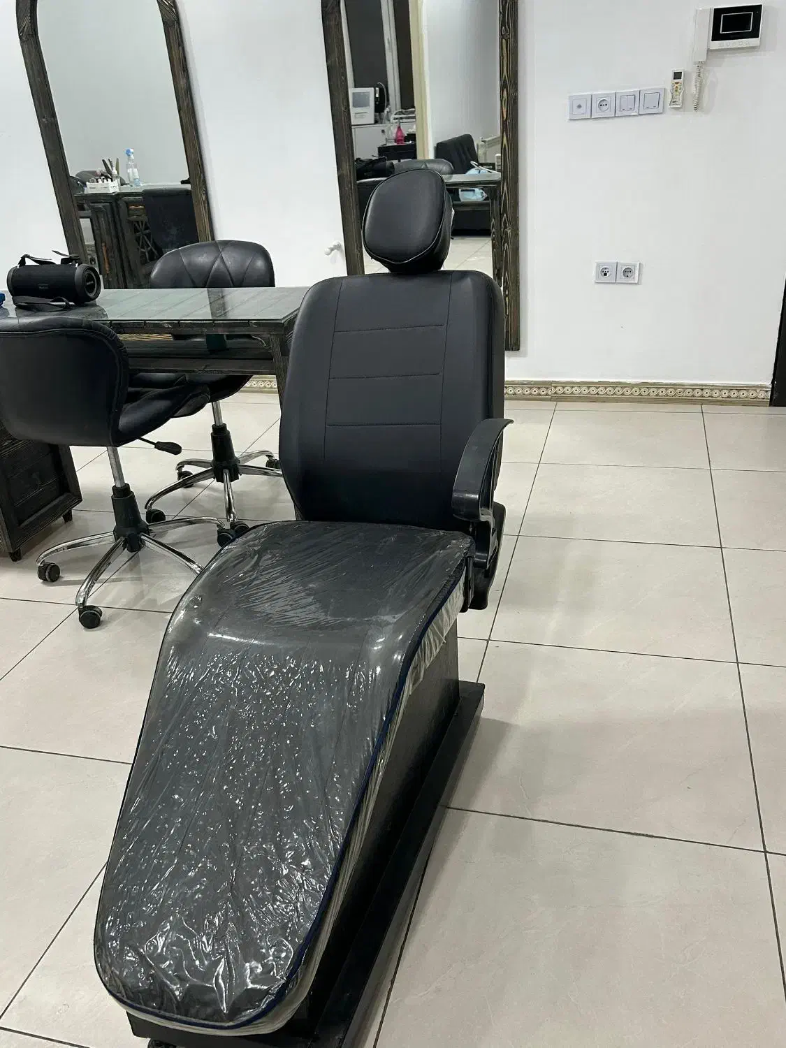 صندلی اصلاح|آرایشگاه و سالنهای زیبایی|فردیس, شهرک ارم|دیوار