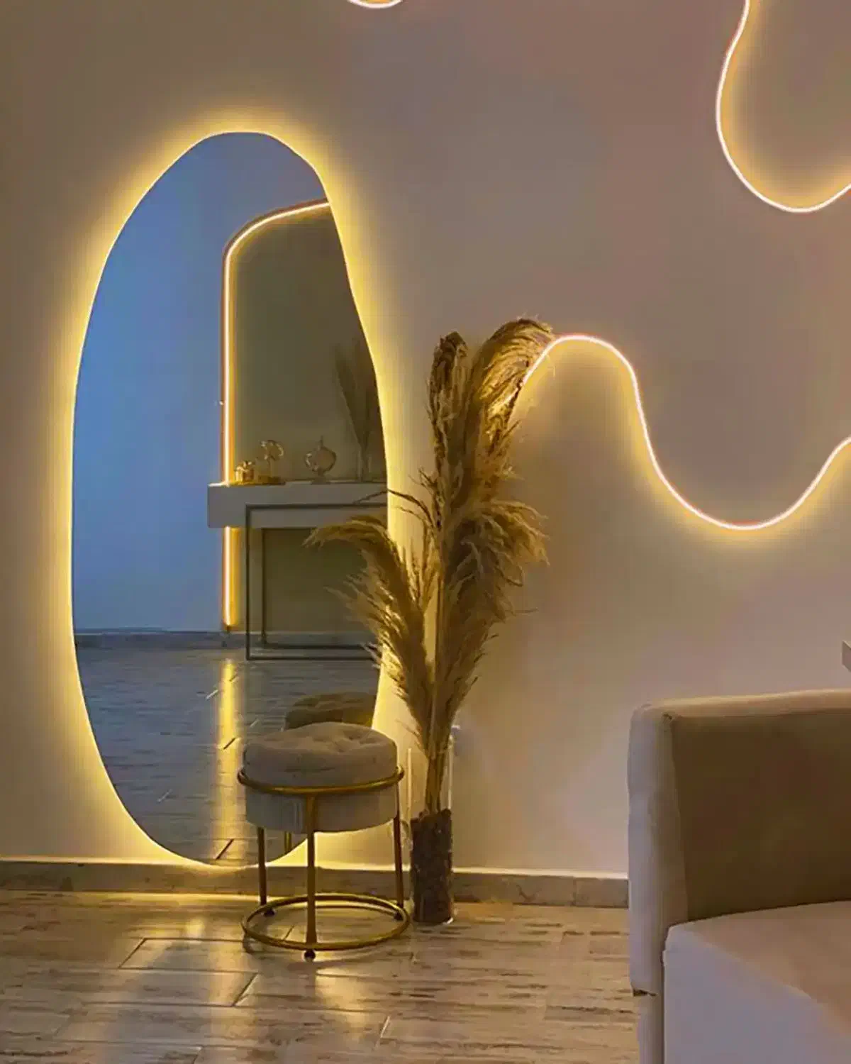 آینه قدی|آینه|بروجرد, |دیوار