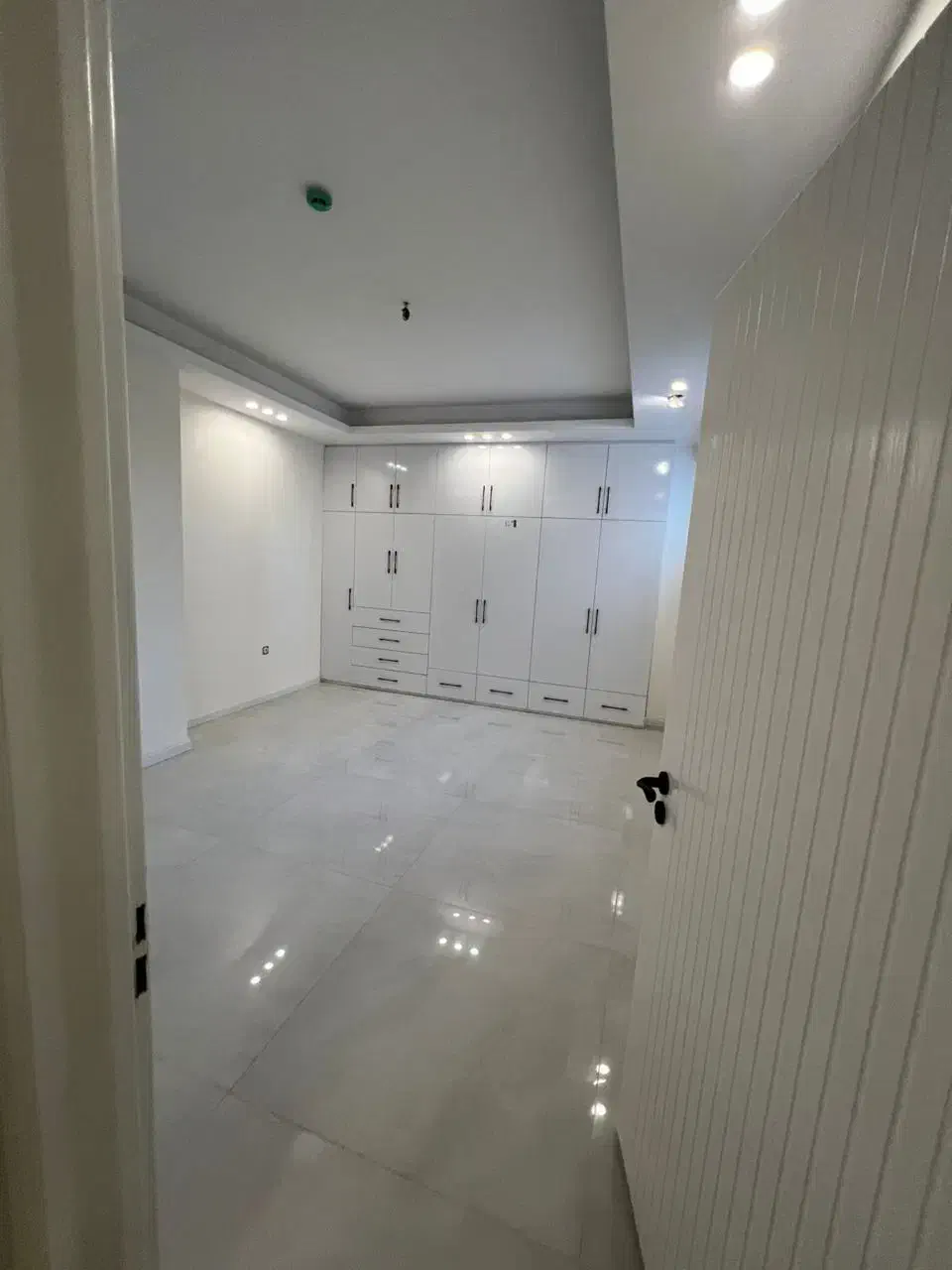 واحدعالی درمیرزارضاکرمانی|فروش آپارتمان|بجنورد, |دیوار