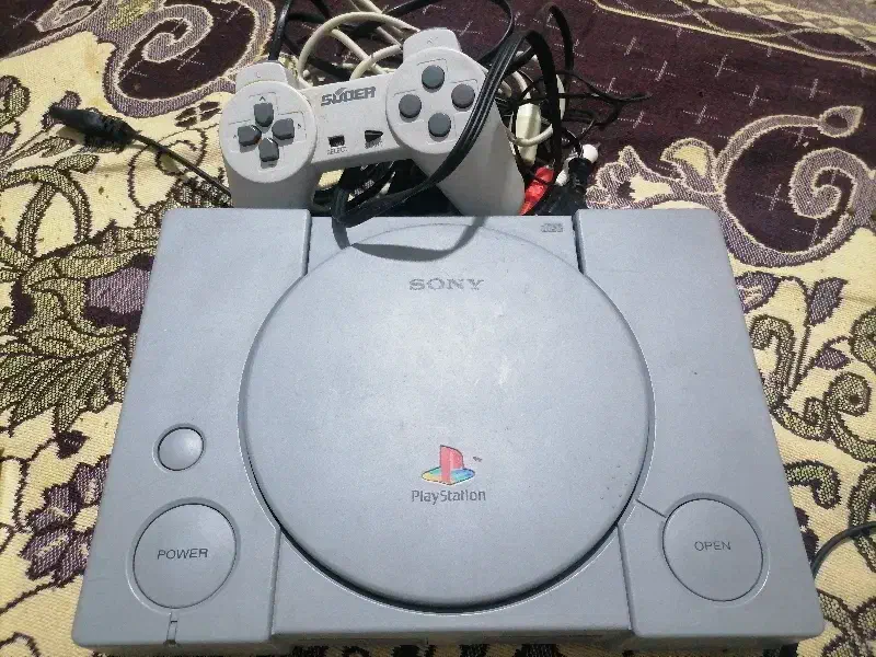 سونی 1|کنسول، بازی ویدئویی و آنلاین|قم, چهل درخت‎|دیوار