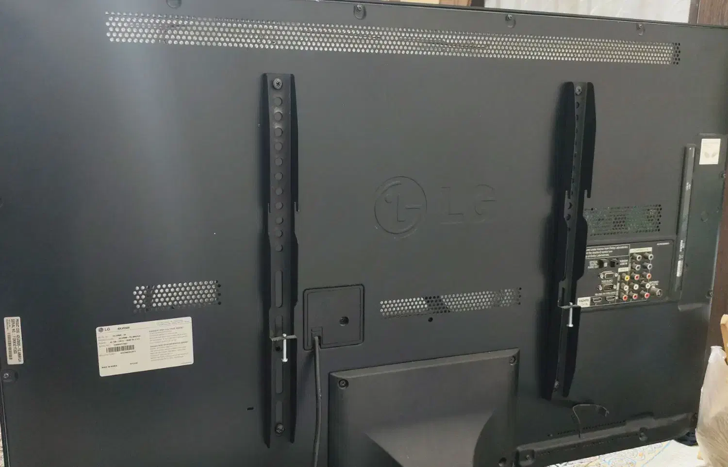 تلویزیون ال جی 42 اینچ|تلویزیون و پروژکتور|مرودشت, دولت آباد|دیوار