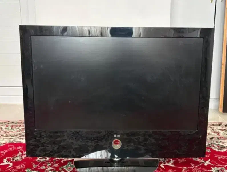 تلویزیون ۴۵ اینچ ال سی دی LG|تلویزیون و پروژکتور|بندرعباس, |دیوار