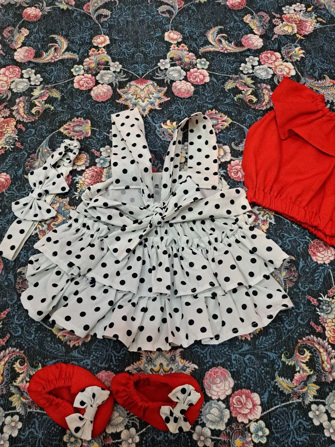 لباسهای یلدایی وشنل در حد نو|کفش و لباس بچه|اسلامشهر, شهرک لاله|دیوار