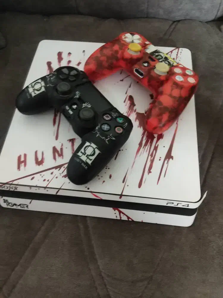 Ps4 slim|کنسول، بازی ویدئویی و آنلاین|ری, شهادت|دیوار