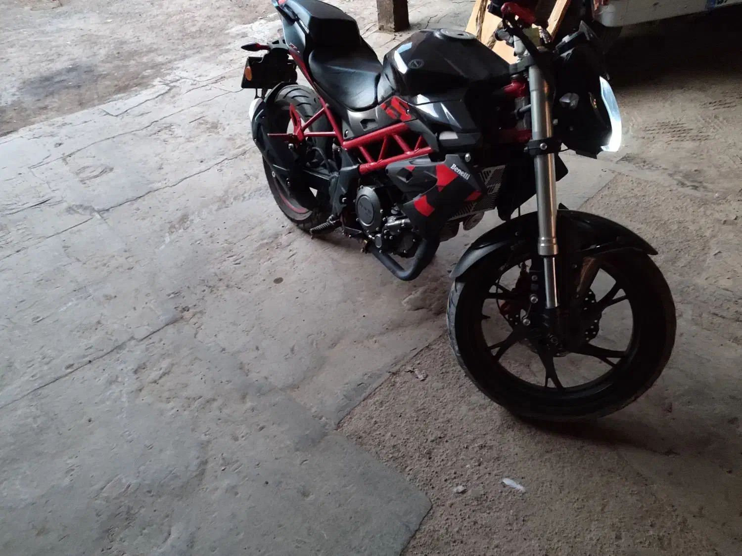 بنلی 250|موتورسیکلت|قم, ولیعصر|دیوار