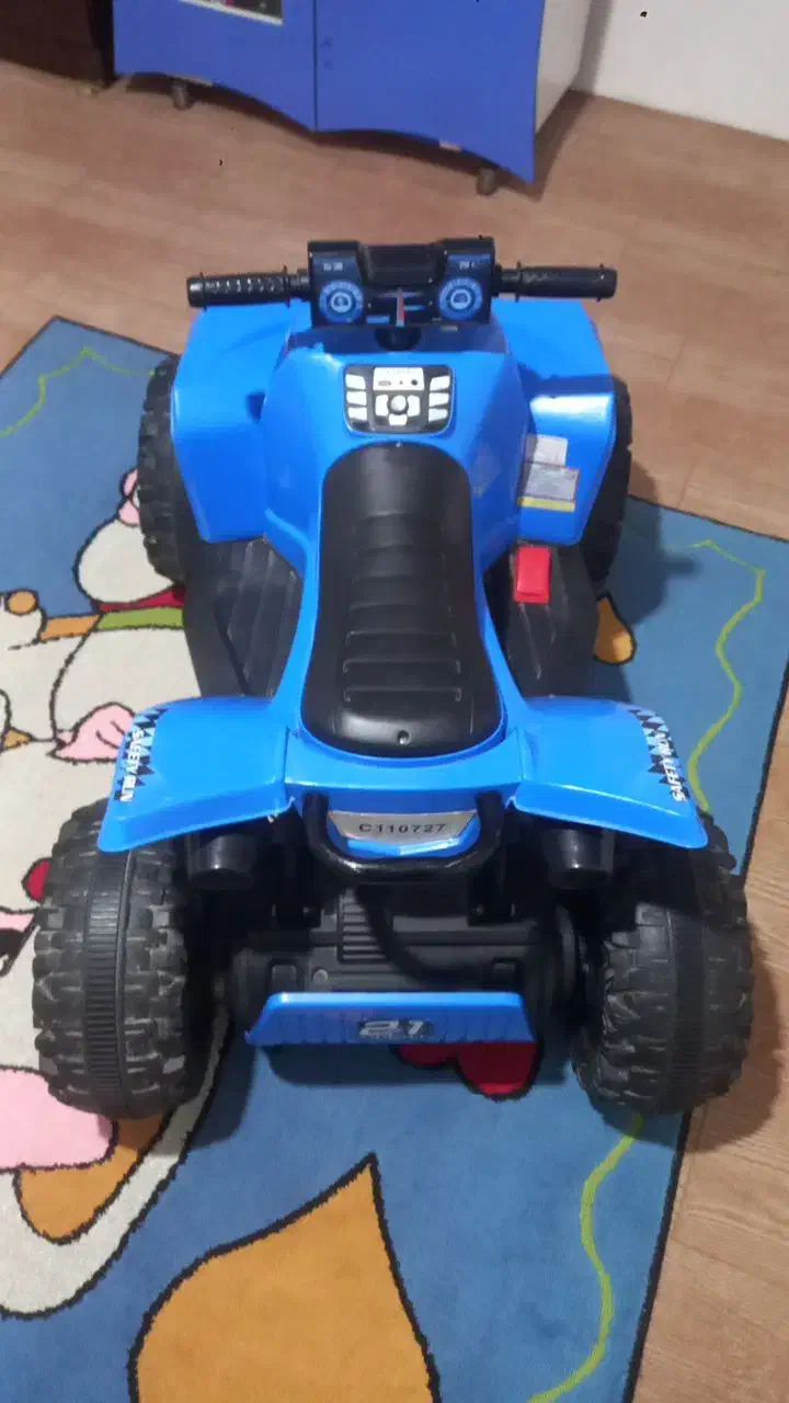 موتور شارژی معاوضه با کود گوسفندی|اسباب و اثاث بچه|خوی, |دیوار